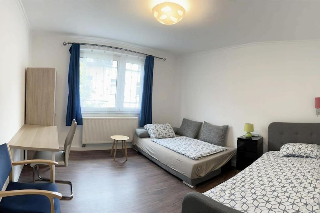 Duesseldorf Messe And Airport, 2-Bedroom Apartment With Kitchen And Garden ドゥイスブルグ エクステリア 写真