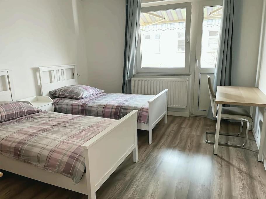 Duesseldorf Messe And Airport, 2-Bedroom Apartment With Kitchen And Garden ドゥイスブルグ エクステリア 写真