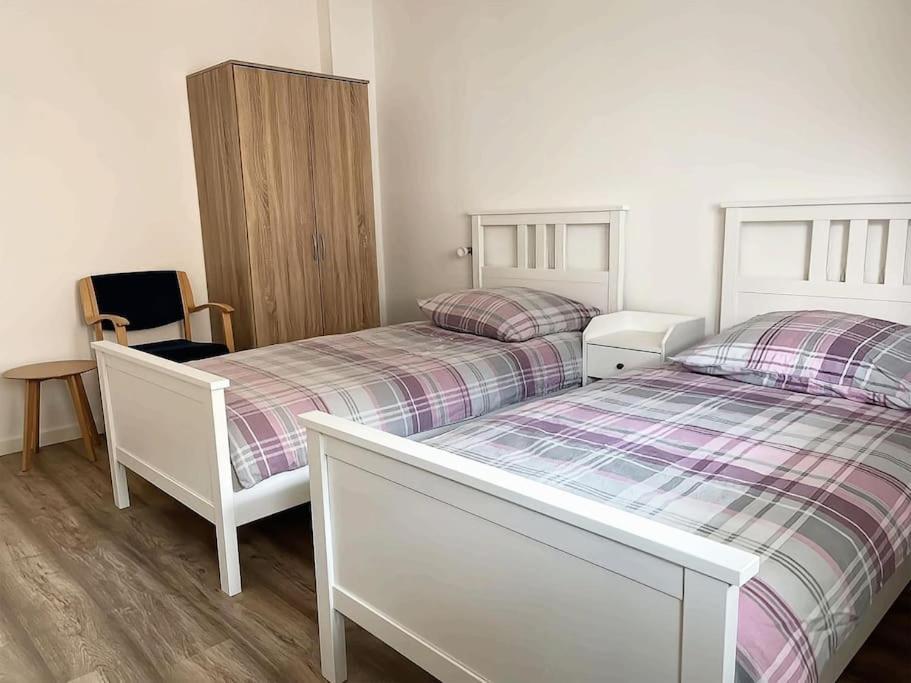 Duesseldorf Messe And Airport, 2-Bedroom Apartment With Kitchen And Garden ドゥイスブルグ エクステリア 写真